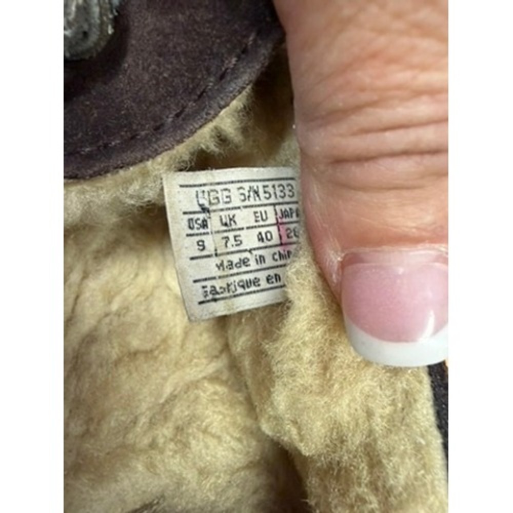 UGG Australia Dakota Espresso Brown Suede Sheepskin Moccasin Slippers Womens 9 - Picture 11 of 13
